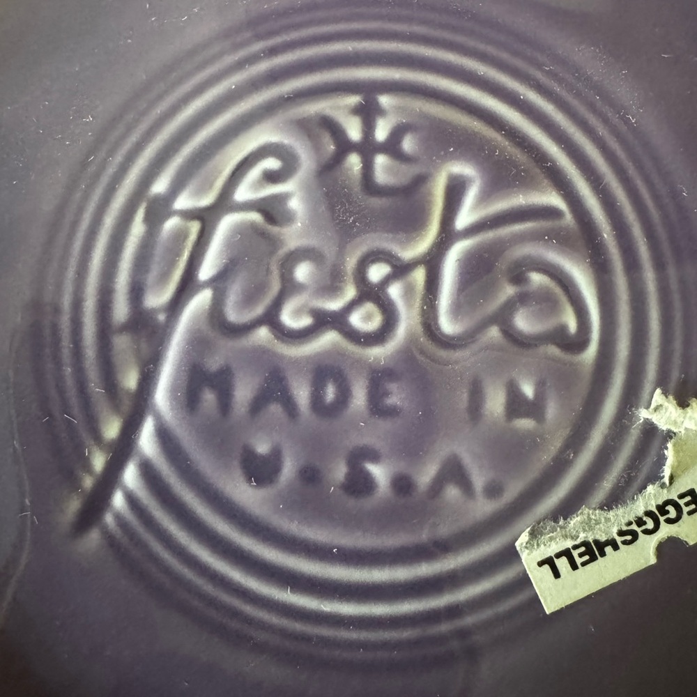 Vintage Fiesta Lilac Serving Bowl - Picture 5 of 7